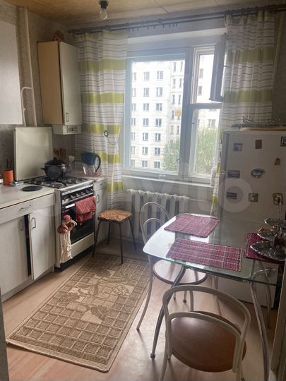 2-к. квартира, 50 м², 5/9 эт.