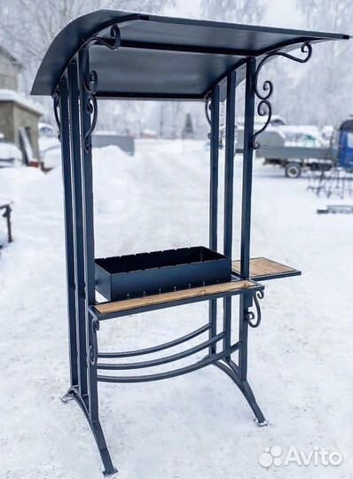 Кованые мангалы с крышей