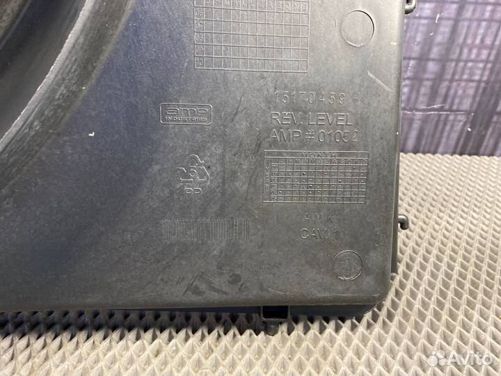 Диффузор радиатора Chevrolet Trailblazer GMT360