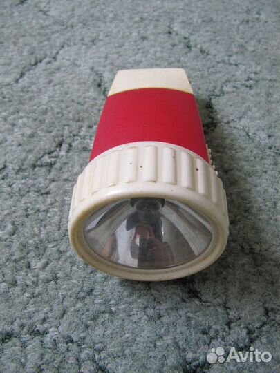 Аккумуляторный фонарик