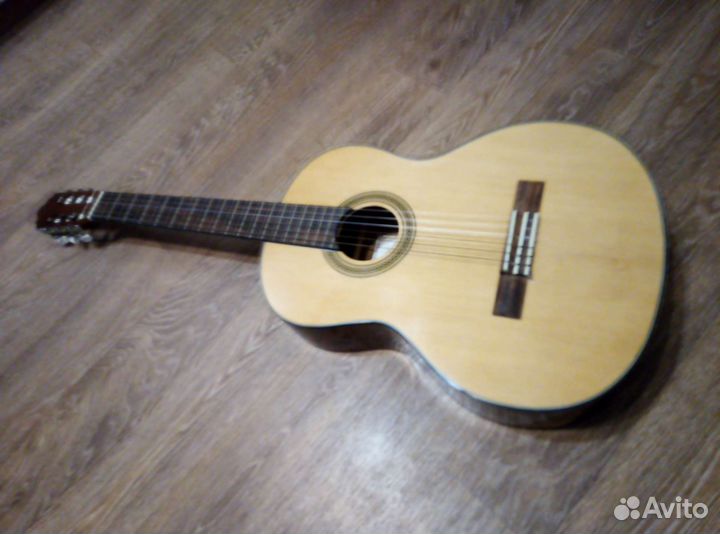 Гитара классическая