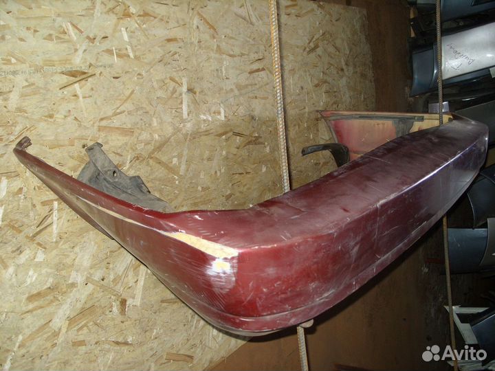 Бампер задний Toyota Supra A70 Красныйцарапиныусил