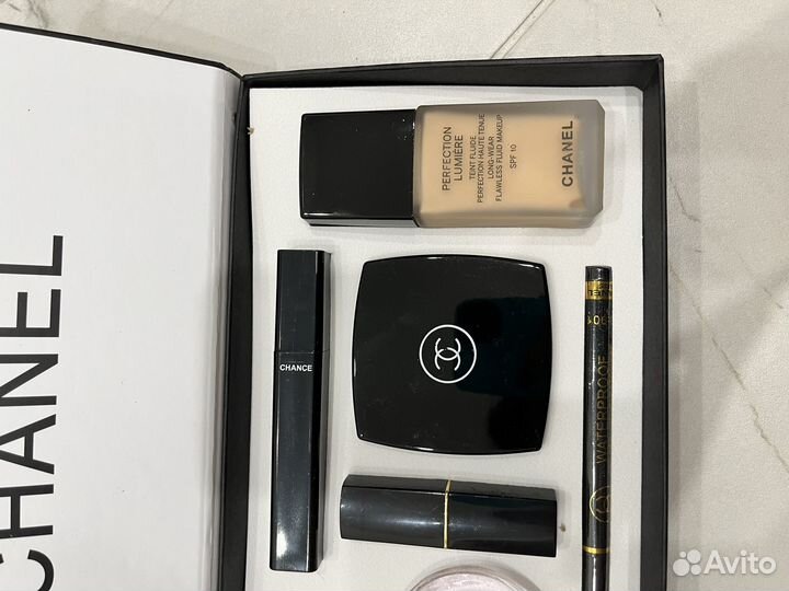 Подарочный набор косметики