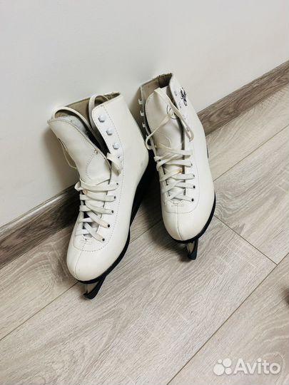 Коньки фигурные