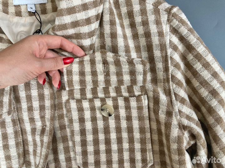 Куртка женская 44 новая Европа