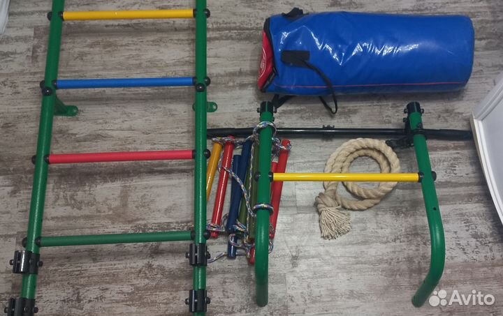 Шведская стенка с турником бу