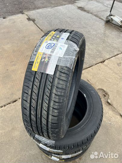 Triangle TR928 225/65 R17 102H