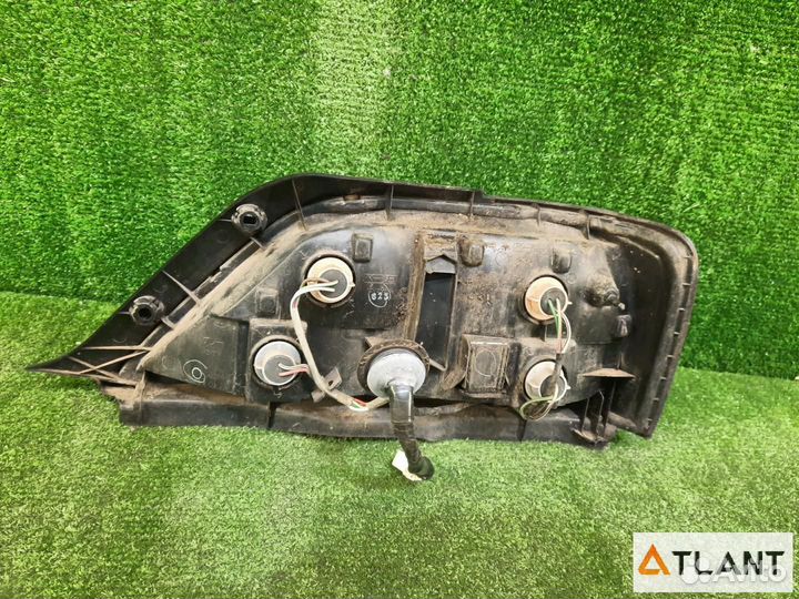 Фонарь задний левый toyota cresta