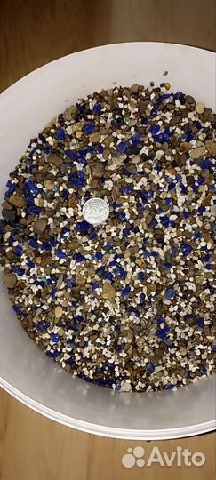 Грунт для аквариума и растение