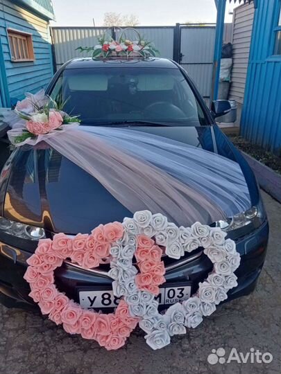 Украшение на свадебную машину