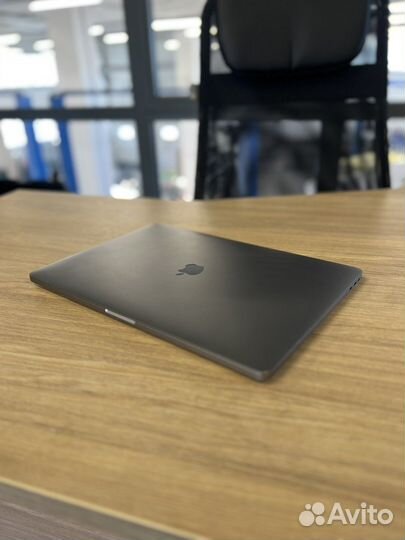 Apple macbook pro 16 2019 i9 1TB 16gb