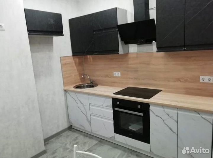 Кухонный гарнитур угловой