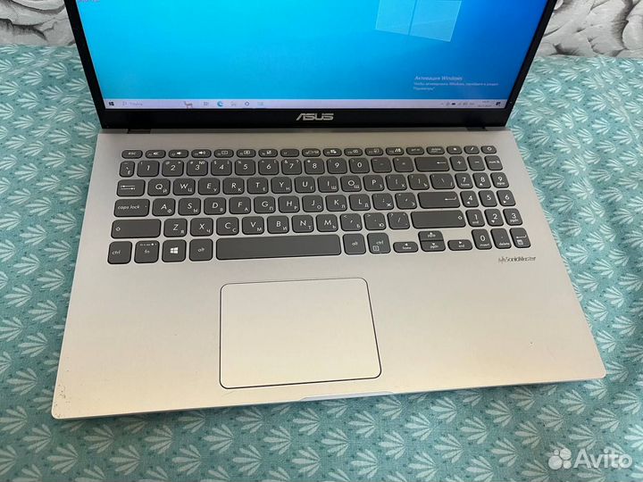 Ноутбук Asus 8 ozu 1000HDD