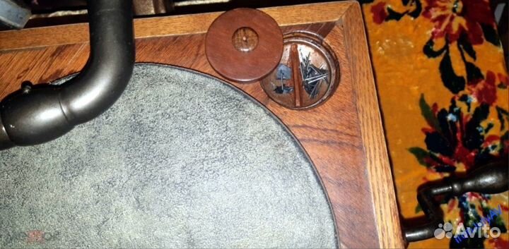 Антикварный граммофон из СССР, в идеале