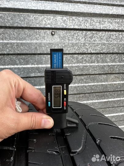 Pirelli P Zero 275/35 R20 102Y