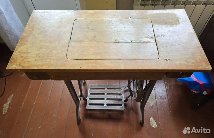 Швейная машинка подольская ножная