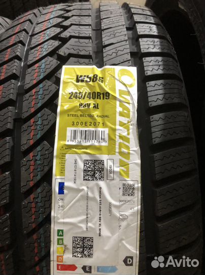 Ovation W-586 245/40 R19