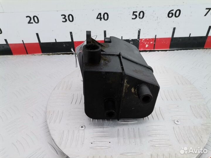 Маслоотделитель (сапун) Volvo S80 рест. 2004