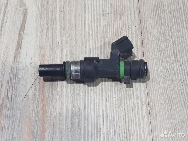 Форсунка топливная Nissan note E11