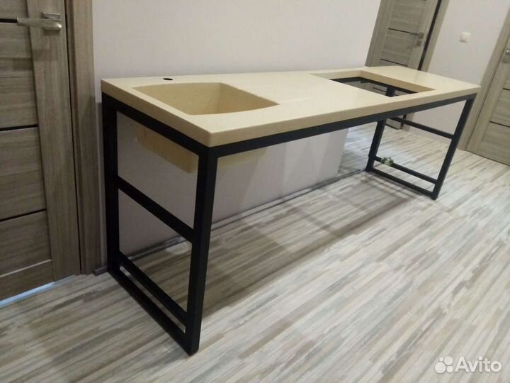 Столешница из искусственного камня