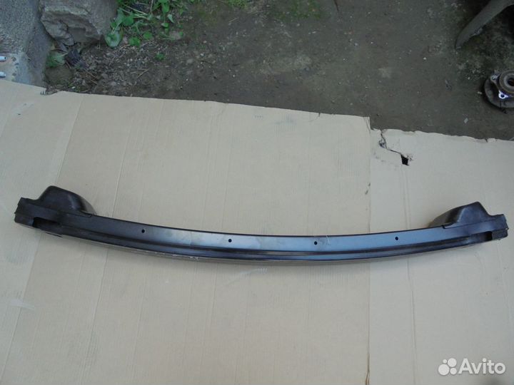 Усилитель заднего бампера toyota RAV4 50