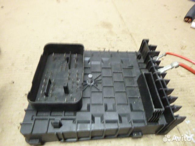 Блок предохранителей Volkswagen golf golf V 2004