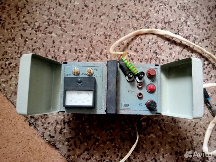 Зарядка для автомобильного аккумулятора