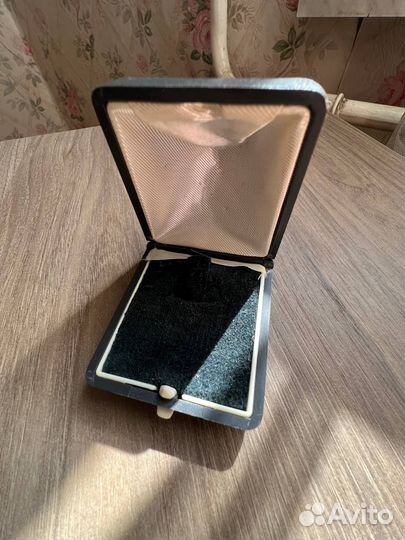 Коробка для обручального кольца