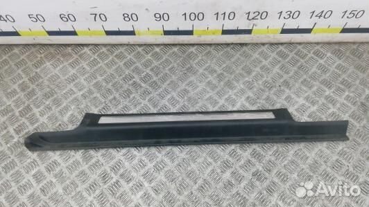 Накладка порога внутренняя правая mercedes benz R