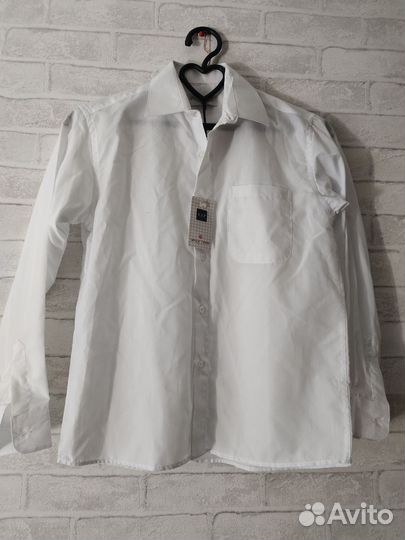 Рубашка белая новая