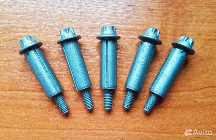 Болт клапанной крышки длинный GM