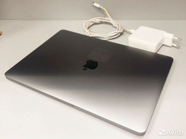 Apple MacBook 13 pro