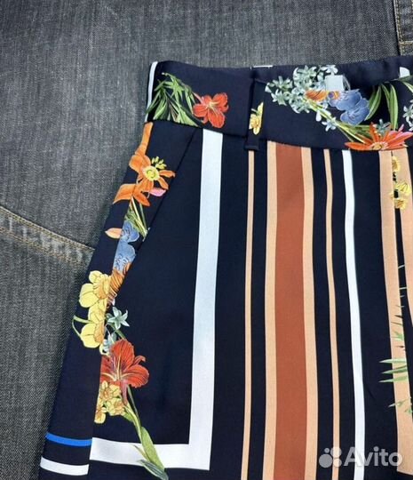 Брюки концерна Max Mara оригинал новые 42it