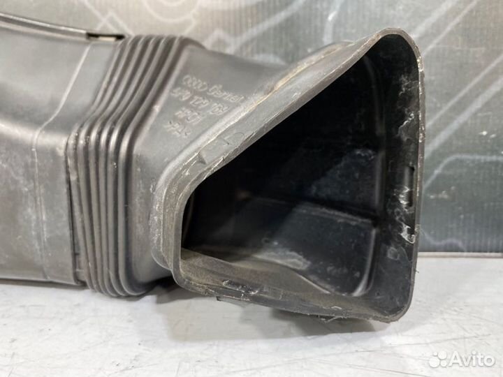 Патрубок воздушного фильтра Audi A6 Allroad C6 AUK