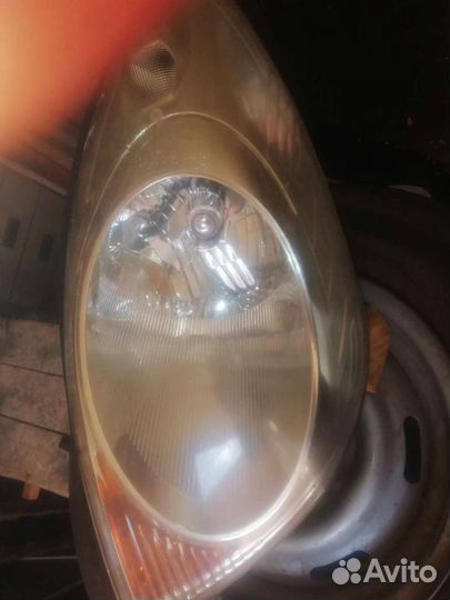 Фара левое