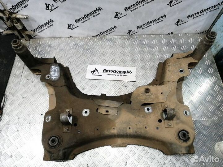 Подрамник, балка подмоторная Рено Меган 3 Сценик 3