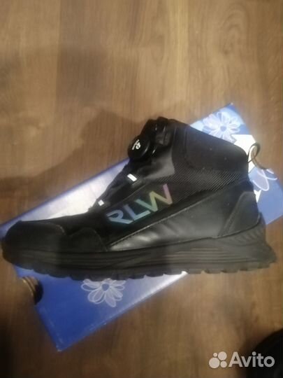 Полуботинки 35р