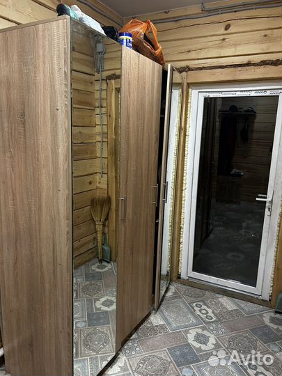 Продам прихожую. Большая вместительная