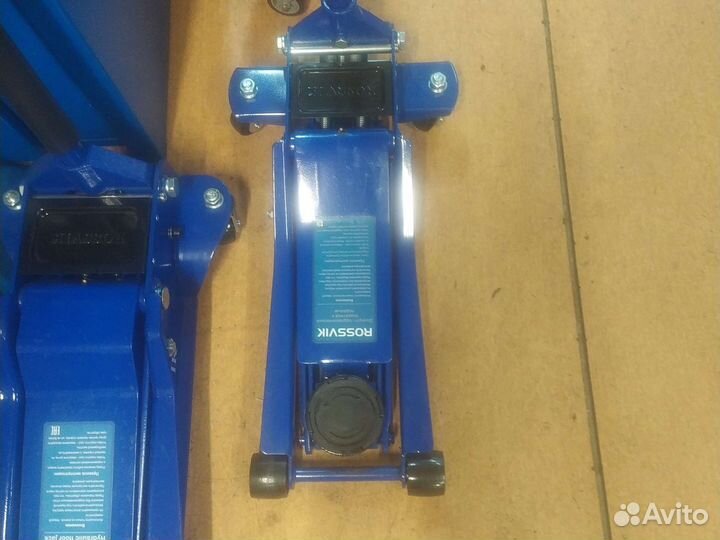 Домкрат подкатной 3 тонны бу