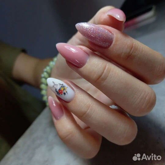 Маникюр с покрытием гель-лаком