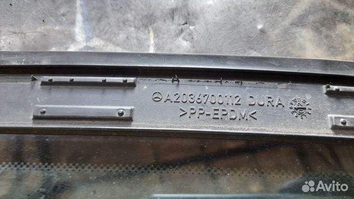 Стекло заднее кузовное Лев. A2036700112 Мерседес