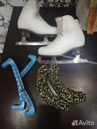 Фигурные коньки risport