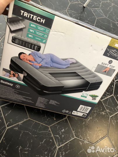 Надувной матрас с насосом