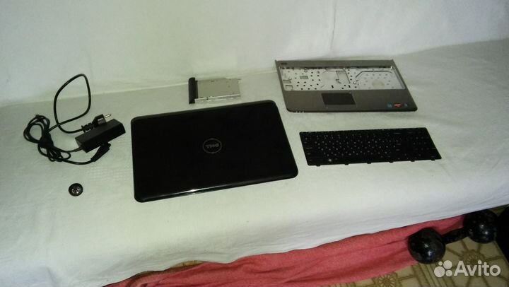 Ноутбук Dell Inspirion M5010