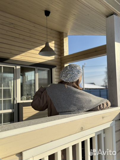 Берет с пайетками