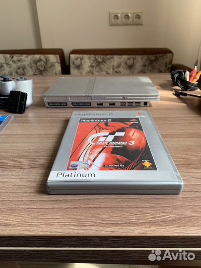 Sony playstation 2 slim Silver + диск с игрой