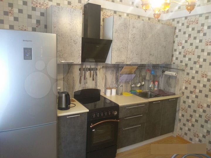 1-к. квартира, 46 м², 1/10 эт.