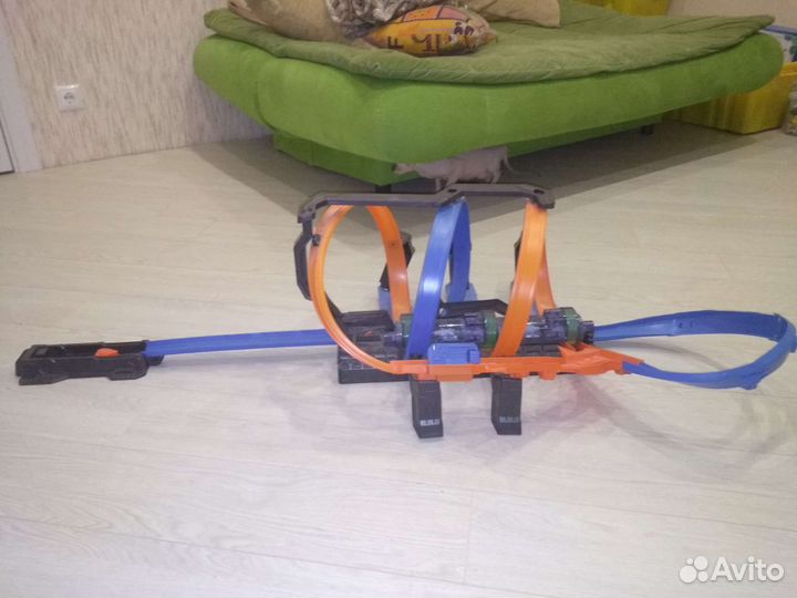 Трэк Hot Wheels Винтовое столкновение