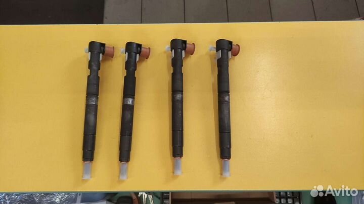 Форсунка Hyundai Grand Starex 2.5CRDi