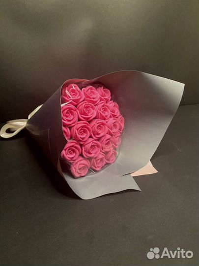 Розы из Белого Шоколада - 19 шт в Букете